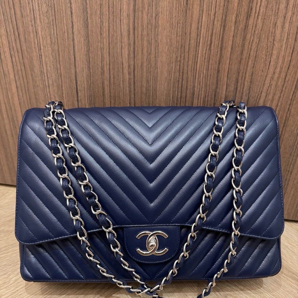 ❌SOLD❌CHANEL Maxi Flap in Navy Caviar Chevron